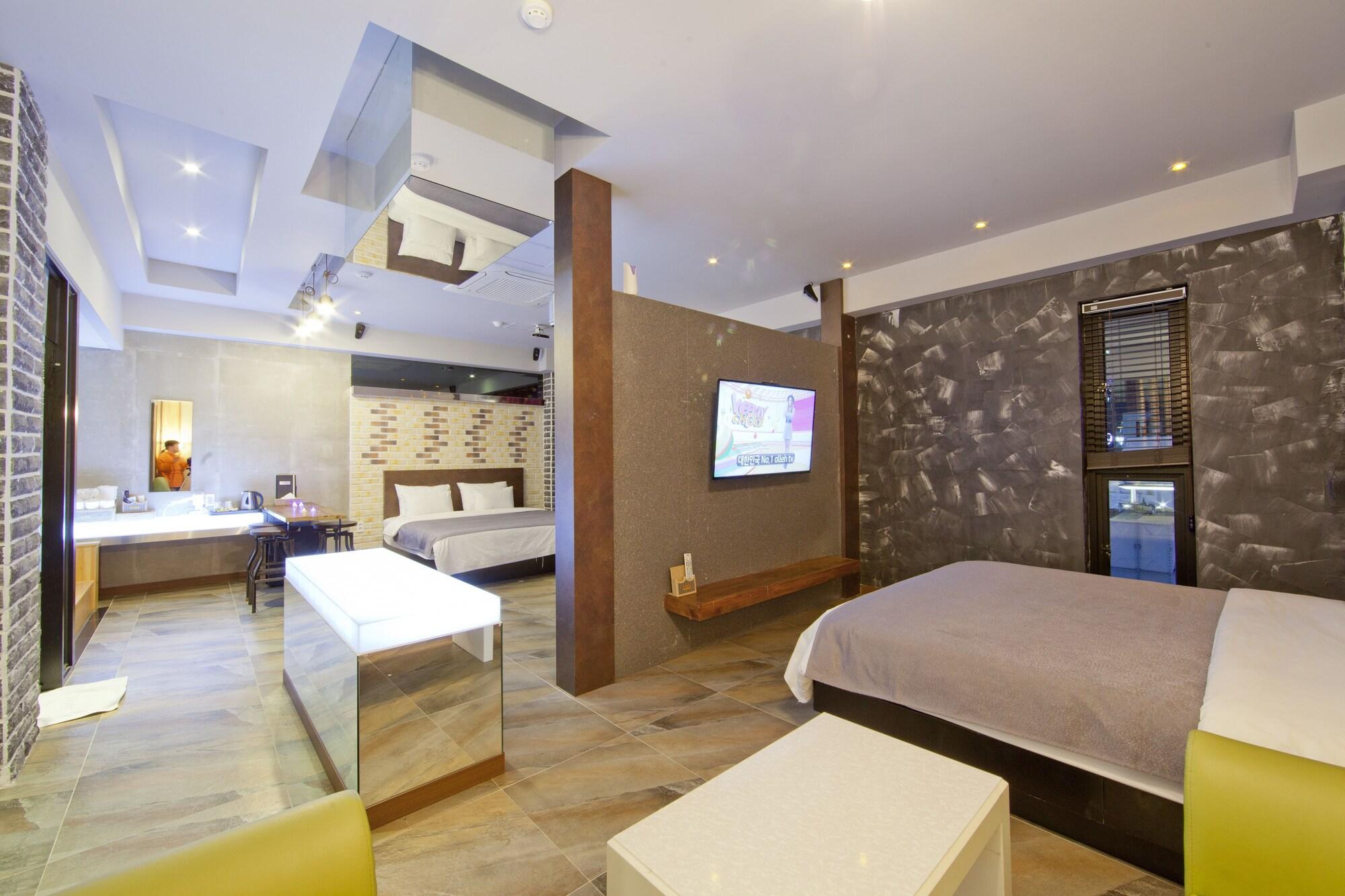 Hotel 109 Пусан Екстер'єр фото
